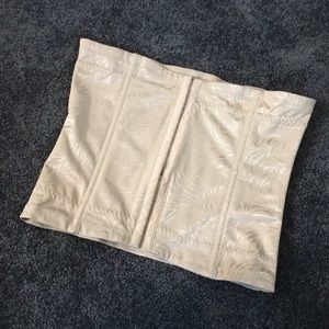 Maidenform Self Expressions Waist Cincher